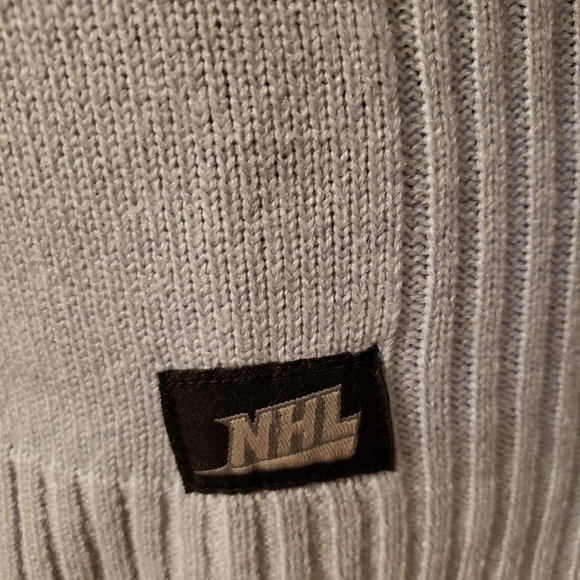 NWOT - Canadiens sweater - Picture 6 of 10